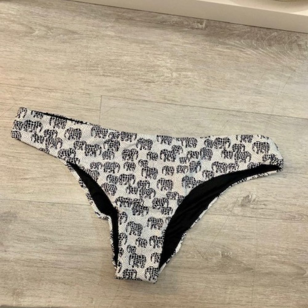 Sabz Reversable tribal elephant bikini bottom